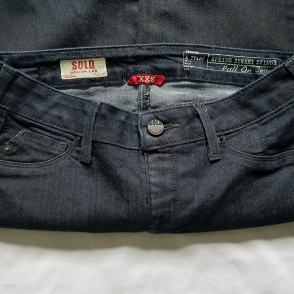 NWOT Design Lab Spring Street Skinny Pull On Jeans - Picture 3 of 7